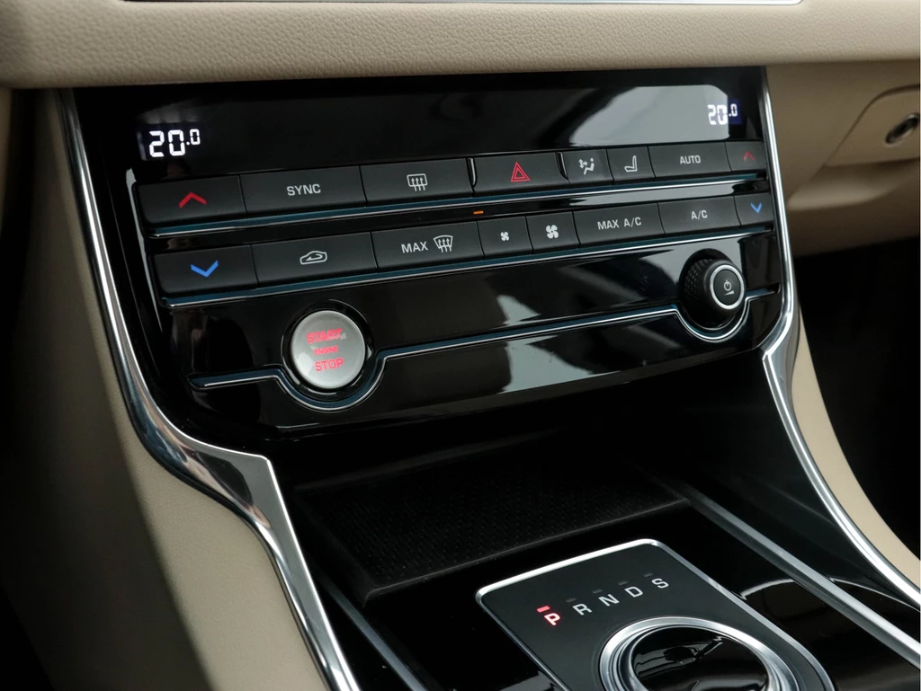 Jaguar XF – foto 13