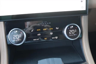 Jaguar F-PACE – thumbnail 39