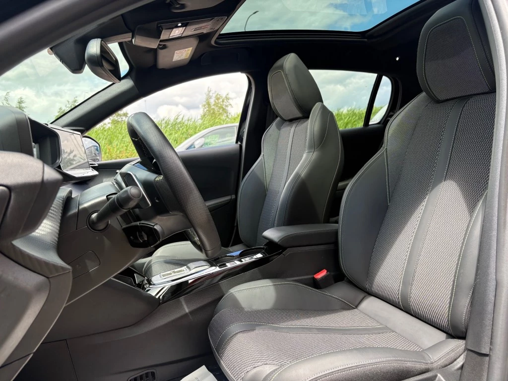 Peugeot 208 – foto 7