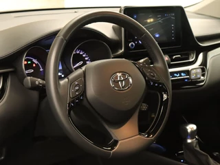 Toyota C-HR – thumbnail 11