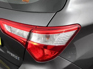 Toyota Yaris – thumbnail 27