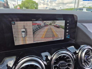 Mercedes-Benz GLA – thumbnail 11