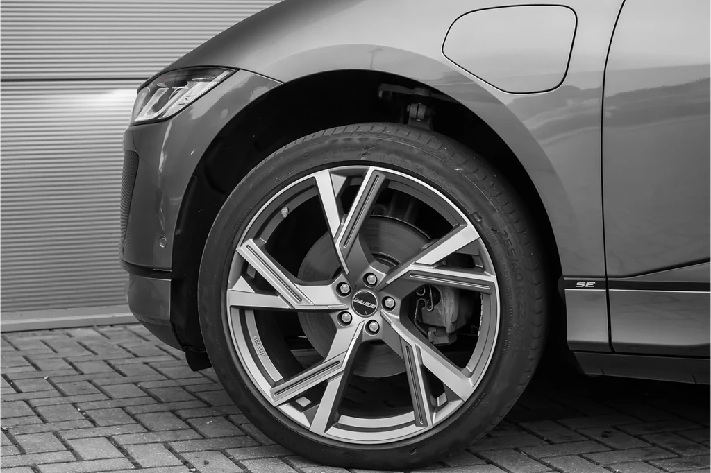 Jaguar I-PACE – foto 19