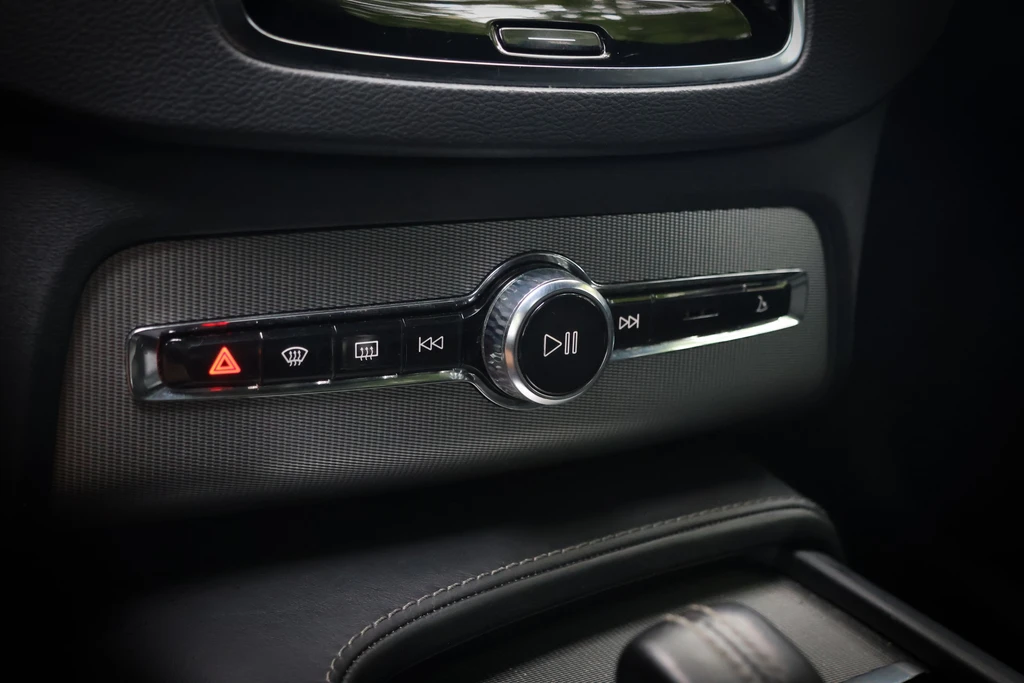 Volvo XC90 – foto 17