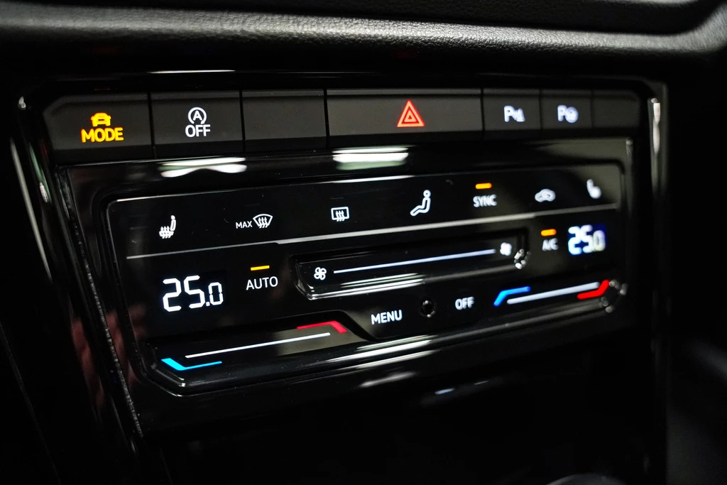 Volkswagen T-Roc – foto 13