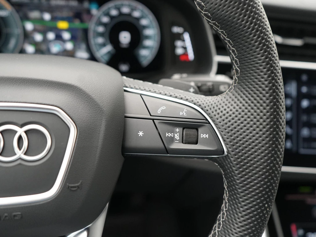 Audi Q7 – foto 17