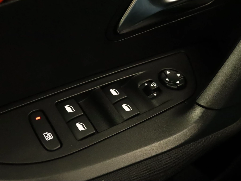 Peugeot e-2008 – foto 22