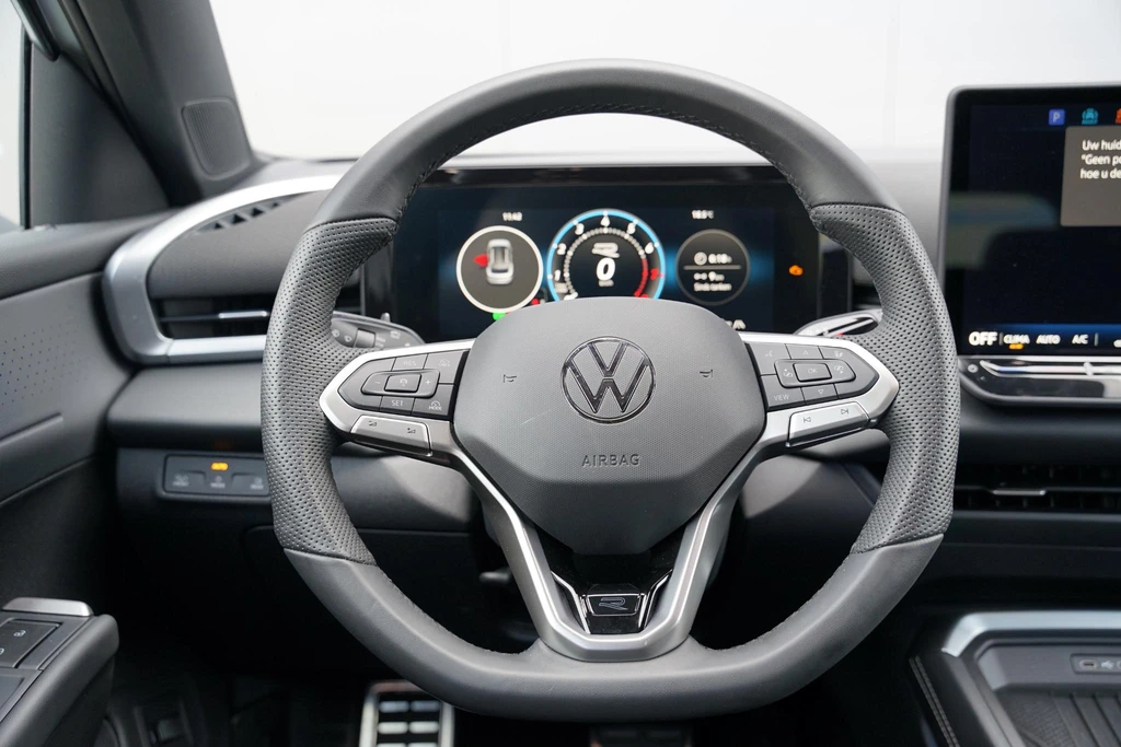 Volkswagen T-Roc – foto 11