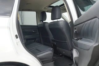 Mitsubishi Outlander – thumbnail 10