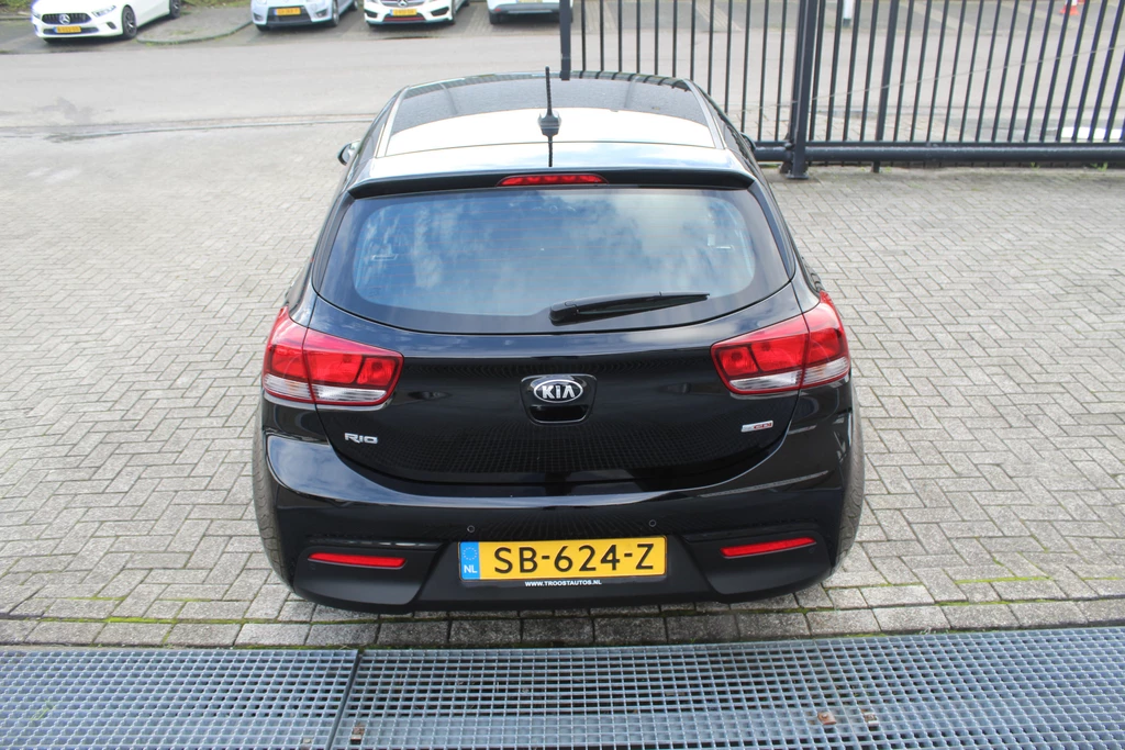 Kia Rio – foto 4