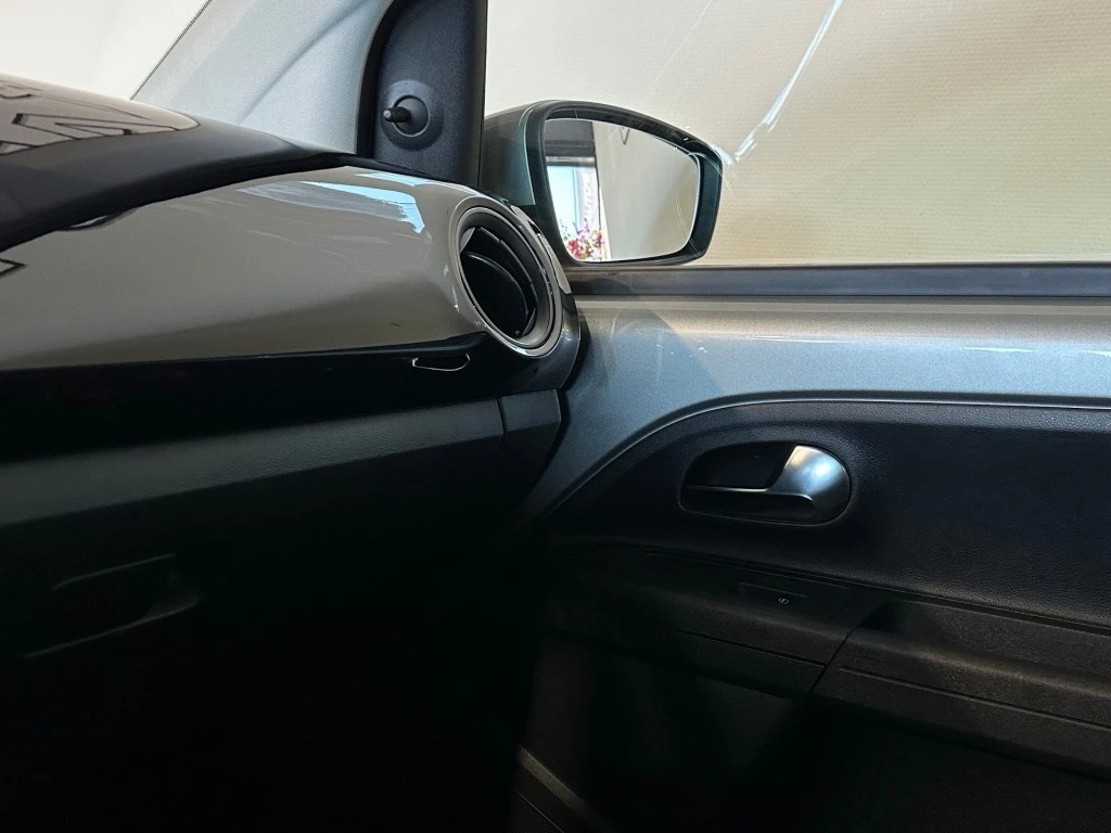 Volkswagen up! – foto 30