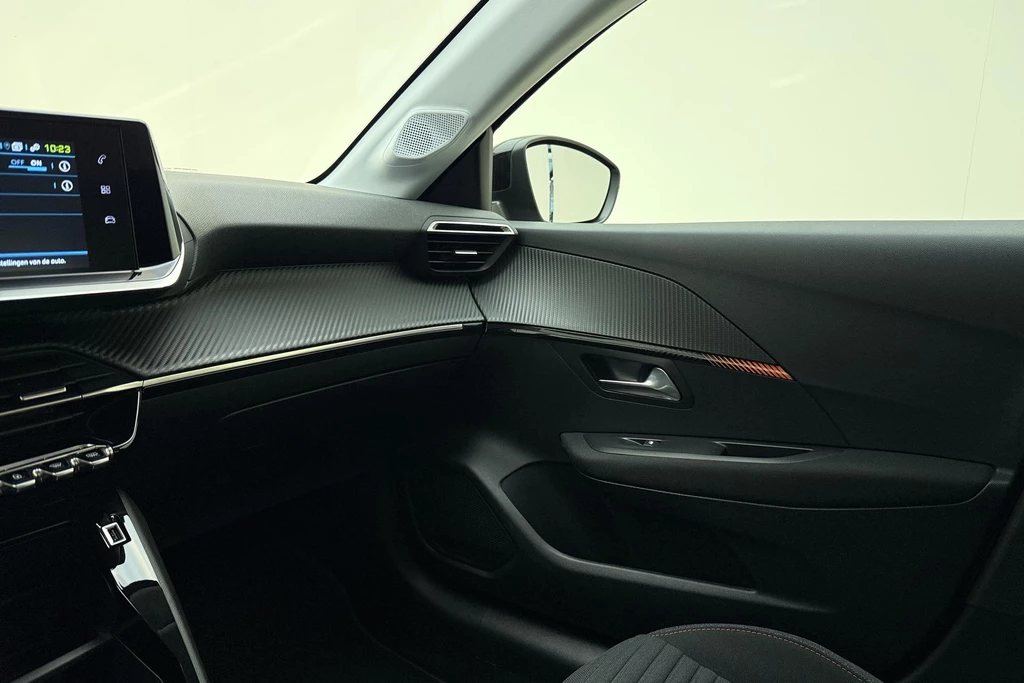 Peugeot e-208 – foto 27