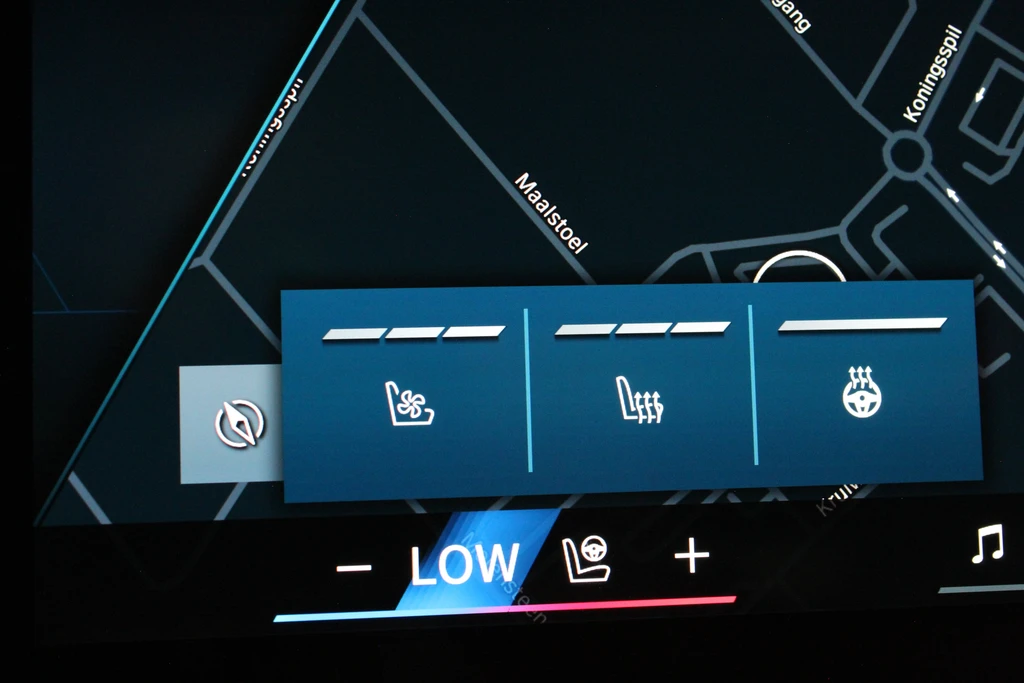 BMW XM – foto 31