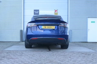 Tesla Model X – thumbnail 3
