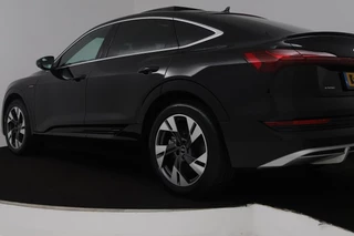 Audi e-tron – thumbnail 3