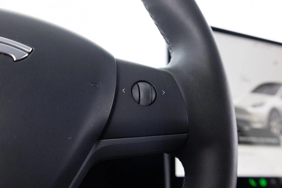 Tesla Model Y – foto 30