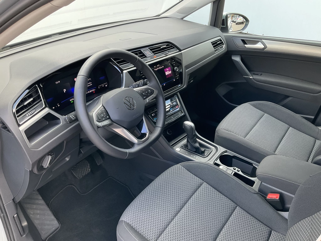 Volkswagen Touran – foto 20
