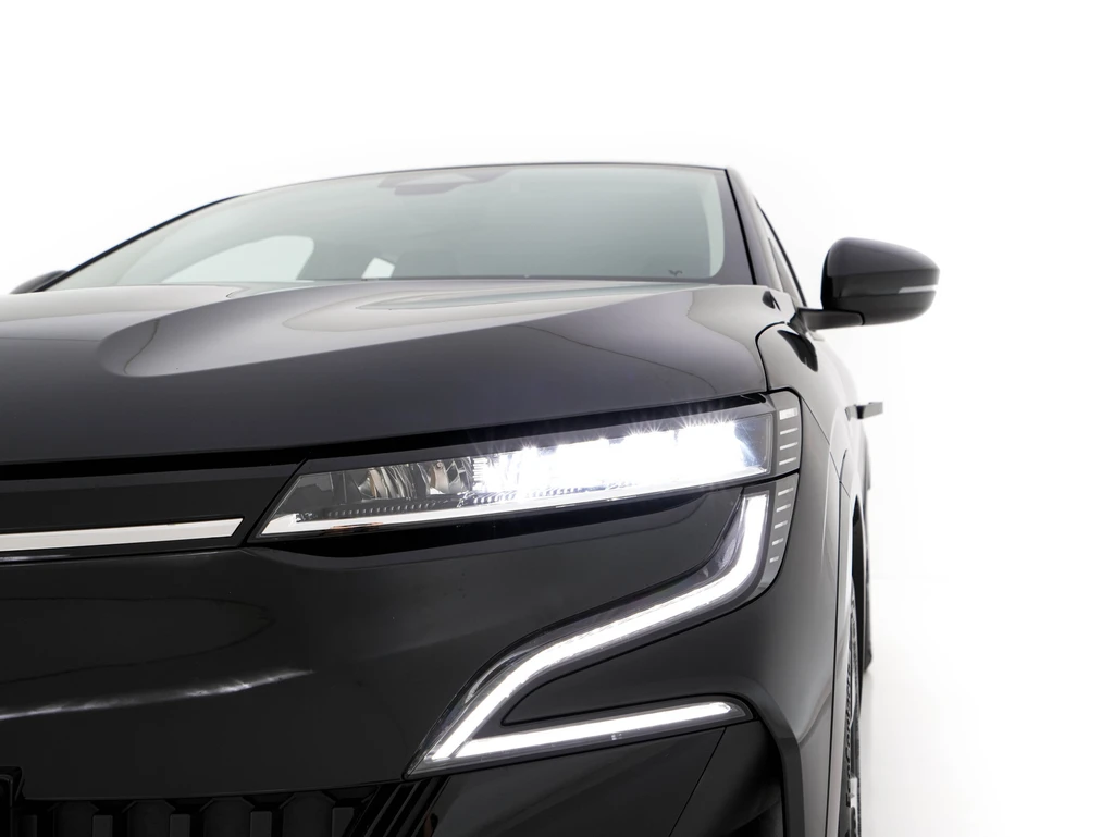 Renault Megane E-Tech – foto 2