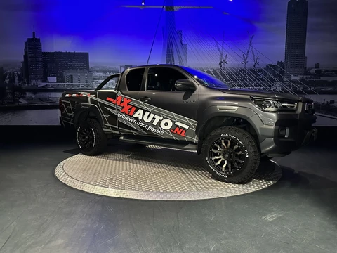 Toyota HiLux 2.8 D-4D Xtra Cab Invincible *Leer*Camera*Navi*Carplay*