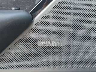 Land Rover Range Rover Velar – thumbnail 17
