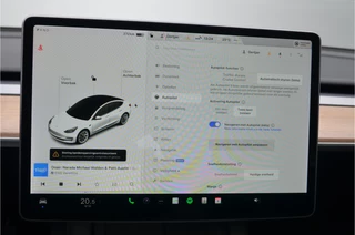 Tesla Model 3 – thumbnail 18