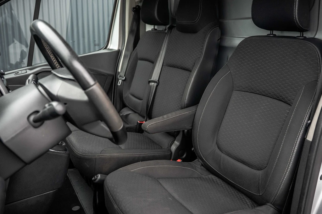 Opel Vivaro – foto 13