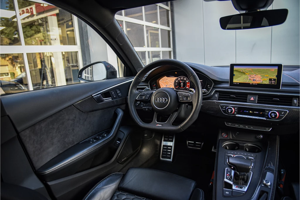 Audi RS4 – foto 33
