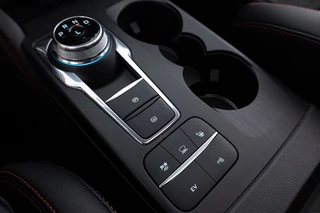 Ford Kuga – thumbnail 27
