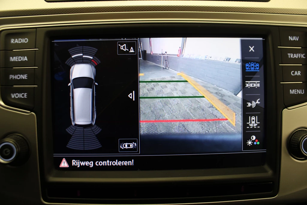 Volkswagen Passat – foto 14