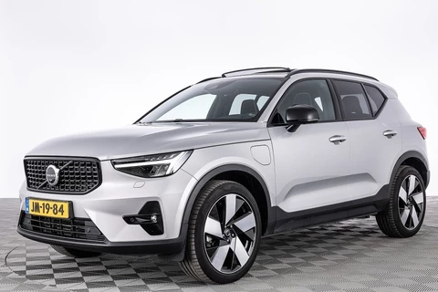 Volvo XC40 1.5 T5 Plug-in hybrid Ultimate Dark | PANORAMADAK | LEDER | harman/kardon -HEMELVAART OPEN!-