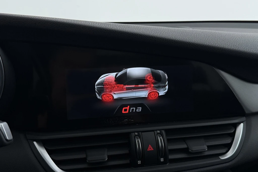 Alfa Romeo Giulia – foto 36