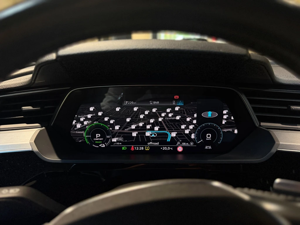 Audi e-tron – foto 30