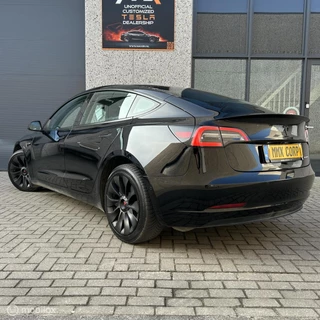 Tesla Model 3 – thumbnail 3