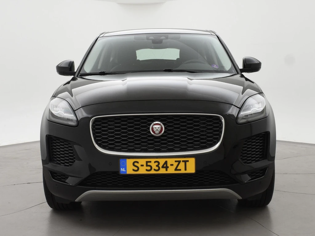 Jaguar E-PACE – foto 7