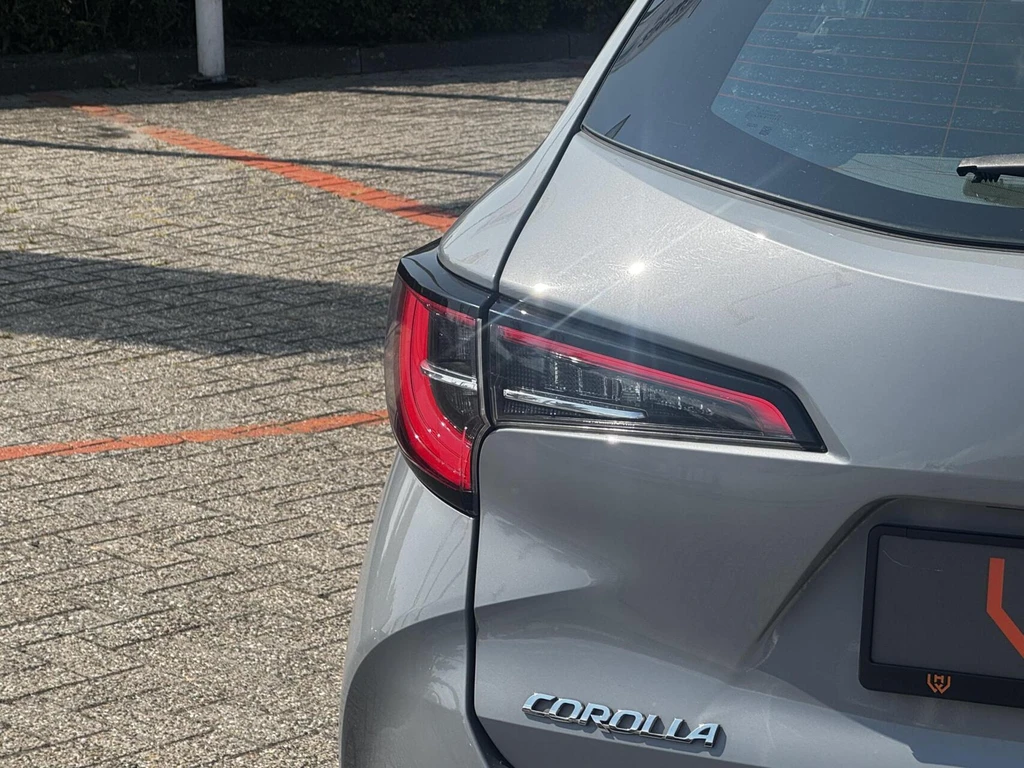 Toyota Corolla Touring Sports – foto 18