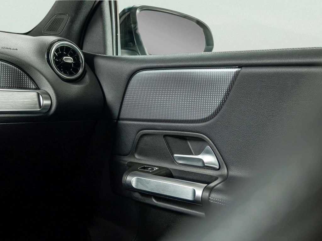 Mercedes-Benz GLB – foto 22