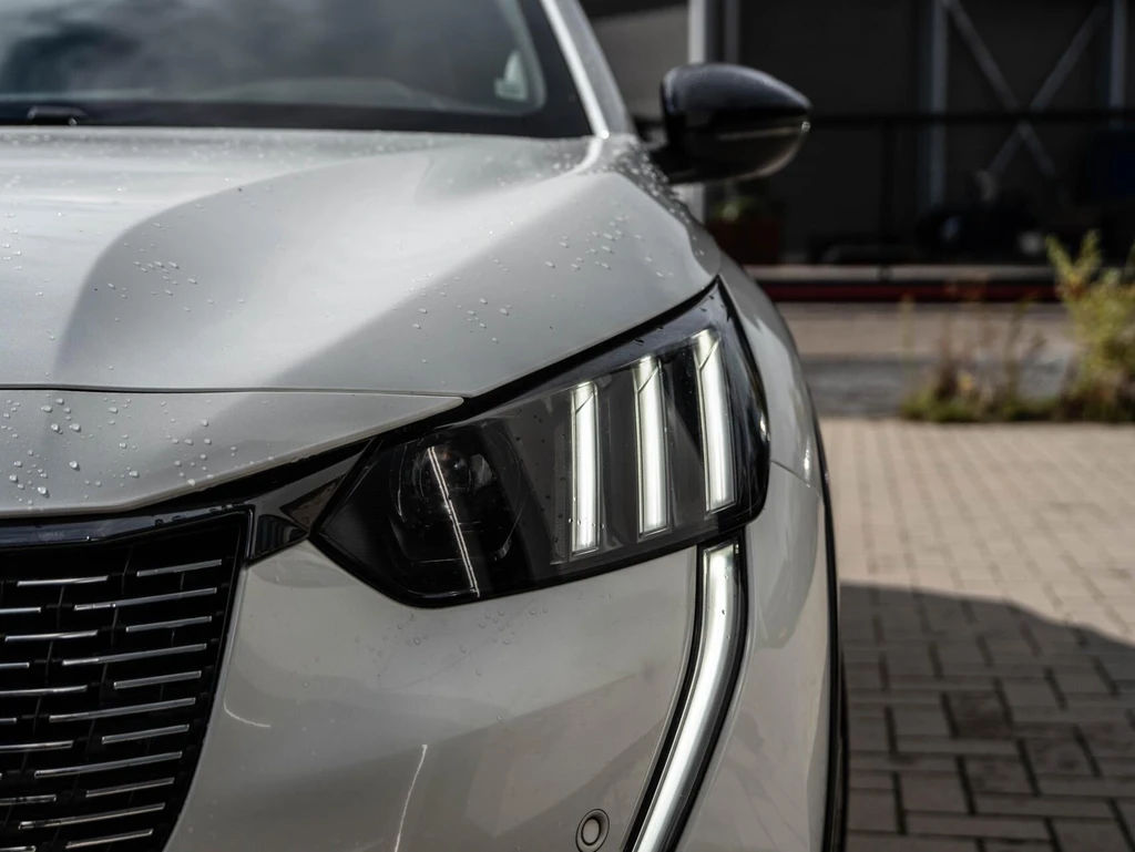 Peugeot 208 – foto 14