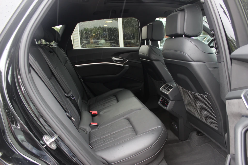 Audi e-tron – foto 16