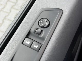 Opel Vivaro – thumbnail 31