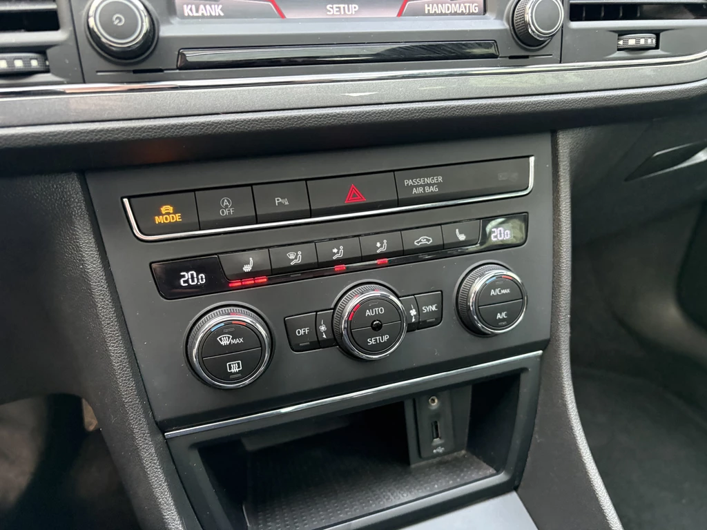 SEAT Leon – foto 19