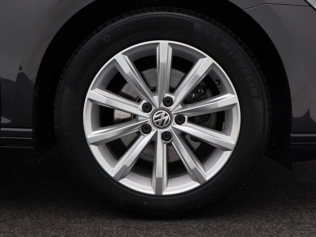 Volkswagen Passat – foto 12