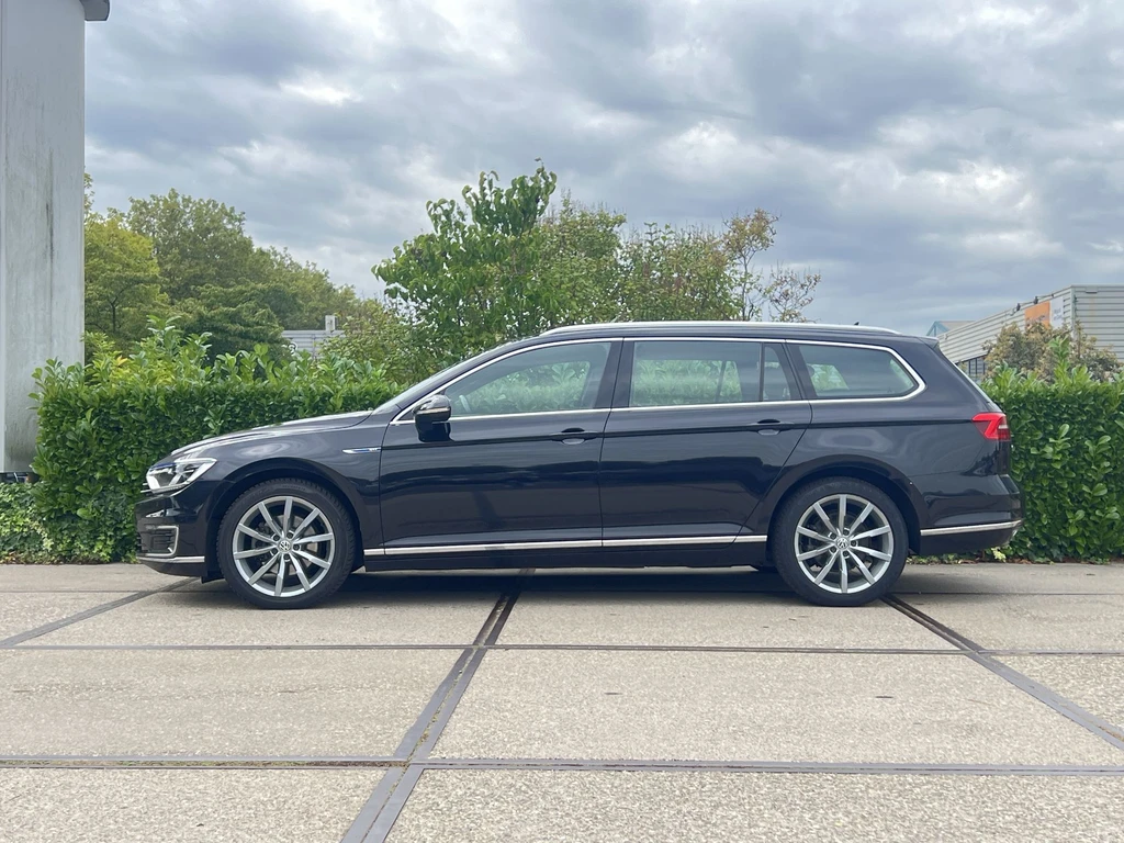 Volkswagen Passat – foto 2