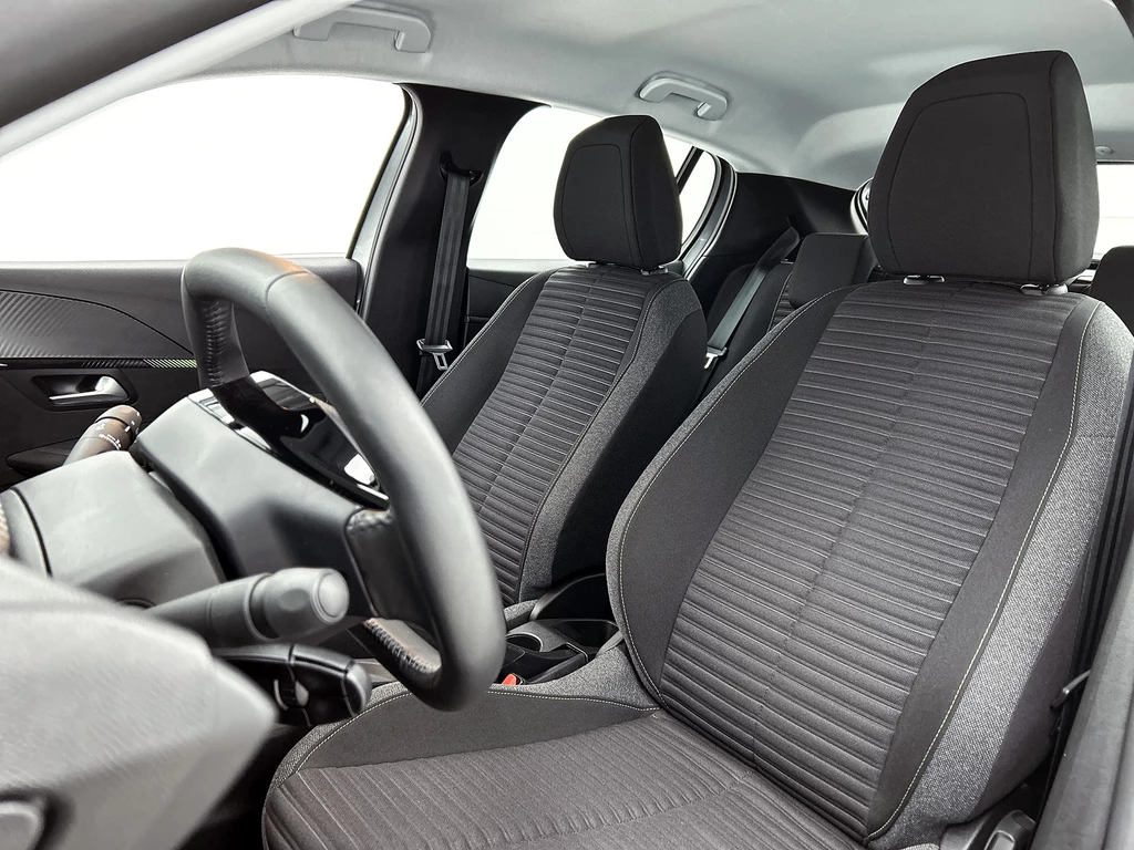 Peugeot 208 – foto 12