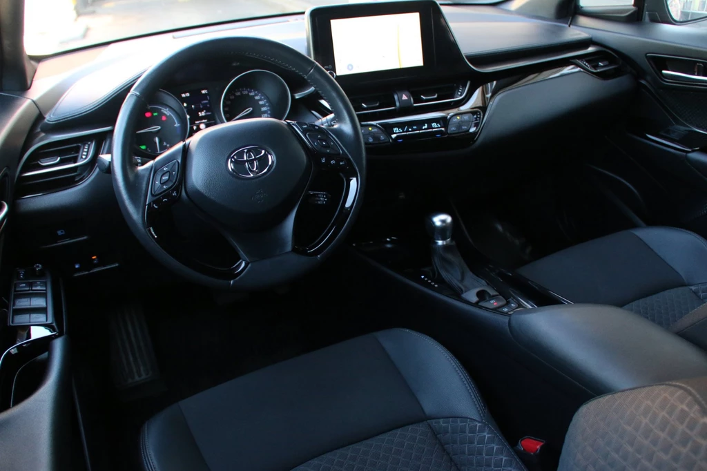 Toyota C-HR – foto 8