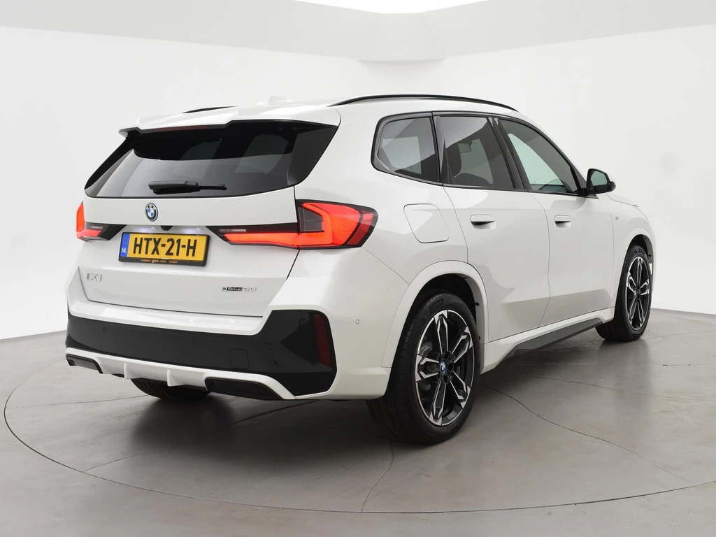 BMW iX1 – foto 4