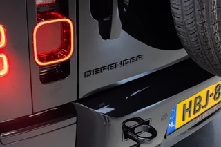 Land Rover Defender – thumbnail 10