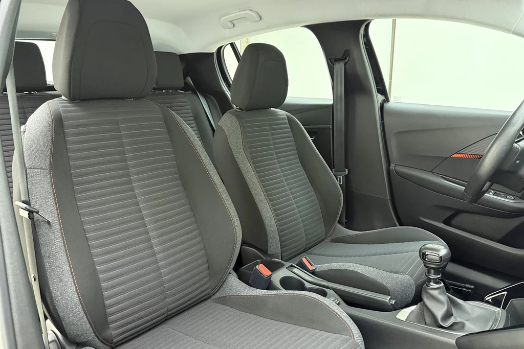 Peugeot 208 – foto 12