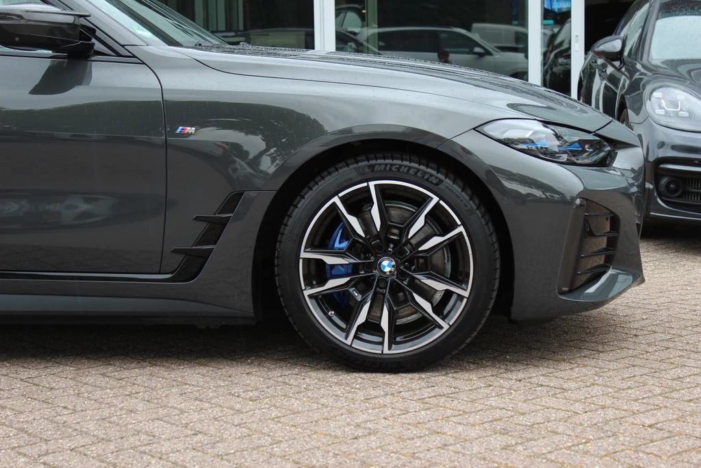 BMW i4 – foto 18