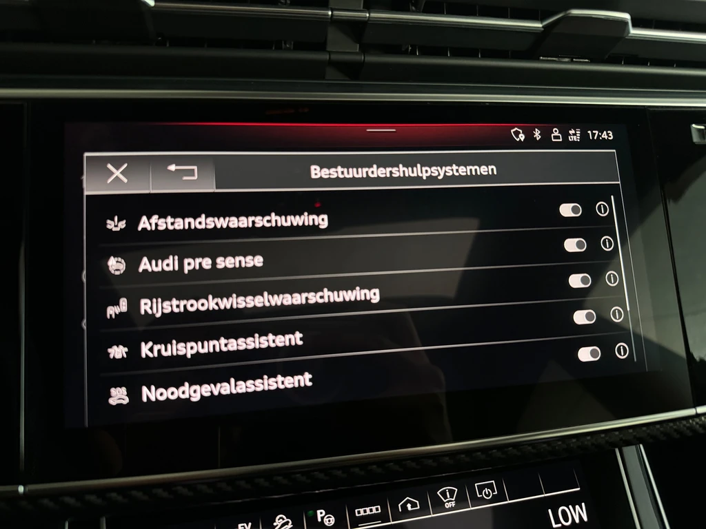 Audi Q8 – foto 26