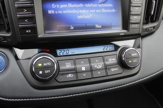 Toyota RAV4 – thumbnail 13